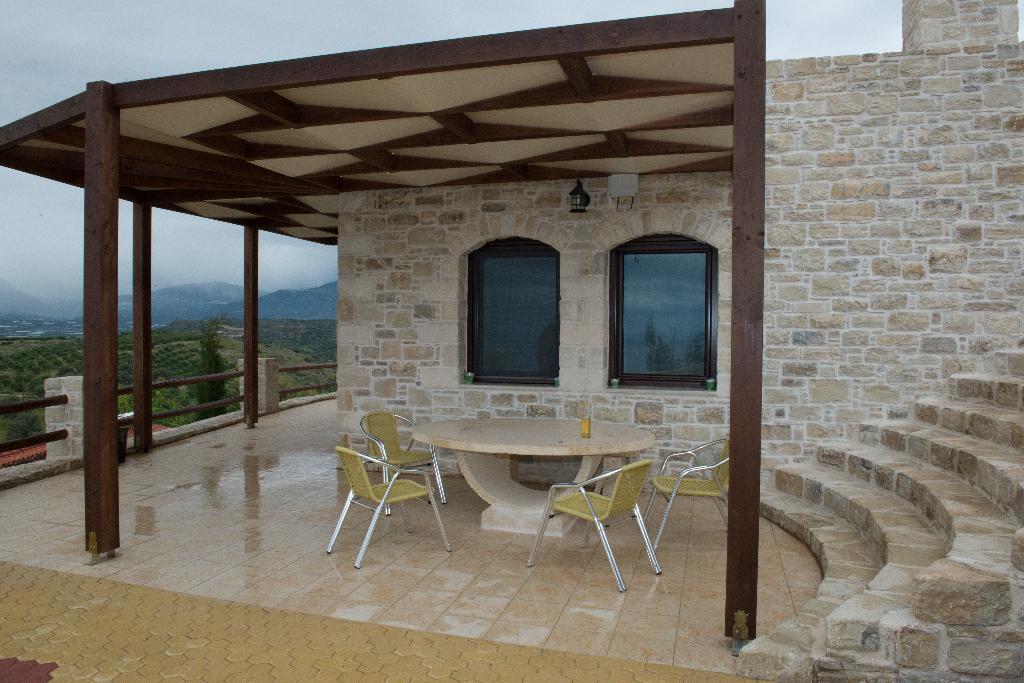 Villas Alexandros Petrino Kalamaki  Rom bilde