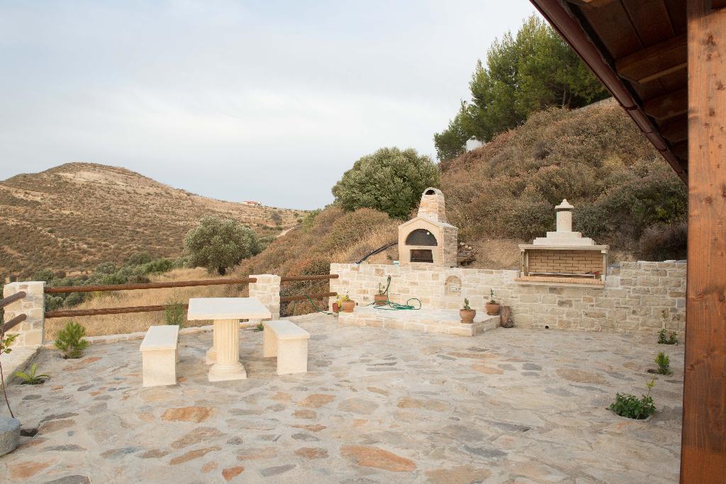 Villas Alexandros Petrino Kalamaki  Rom bilde