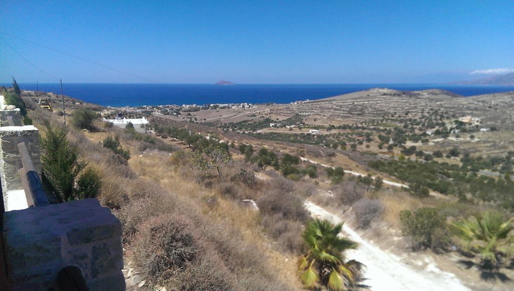 Villas Alexandros Petrino Kalamaki  Rom bilde